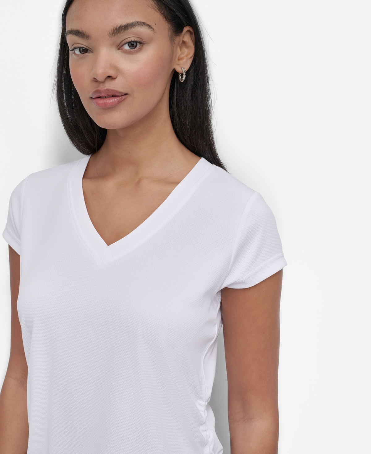 Dkny Sport Women's Ruched Side Seams V-Neck Tech T-Shirt