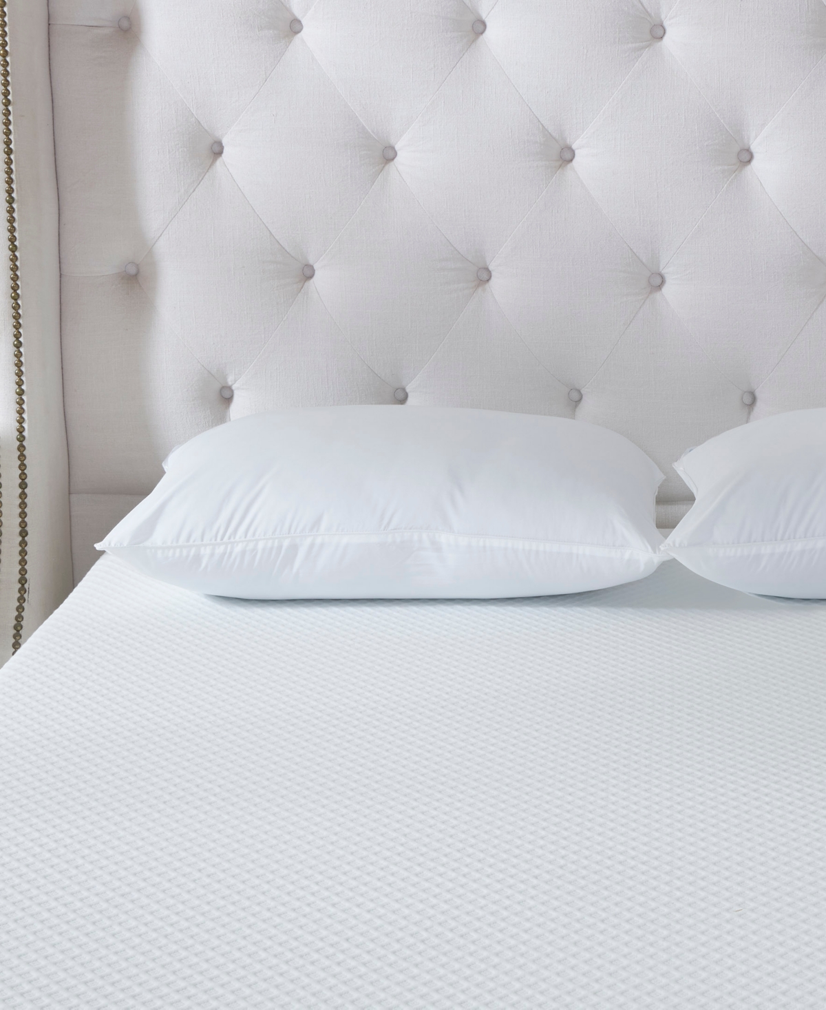 La-z-Boy Medium Density Fiber Pillow, King