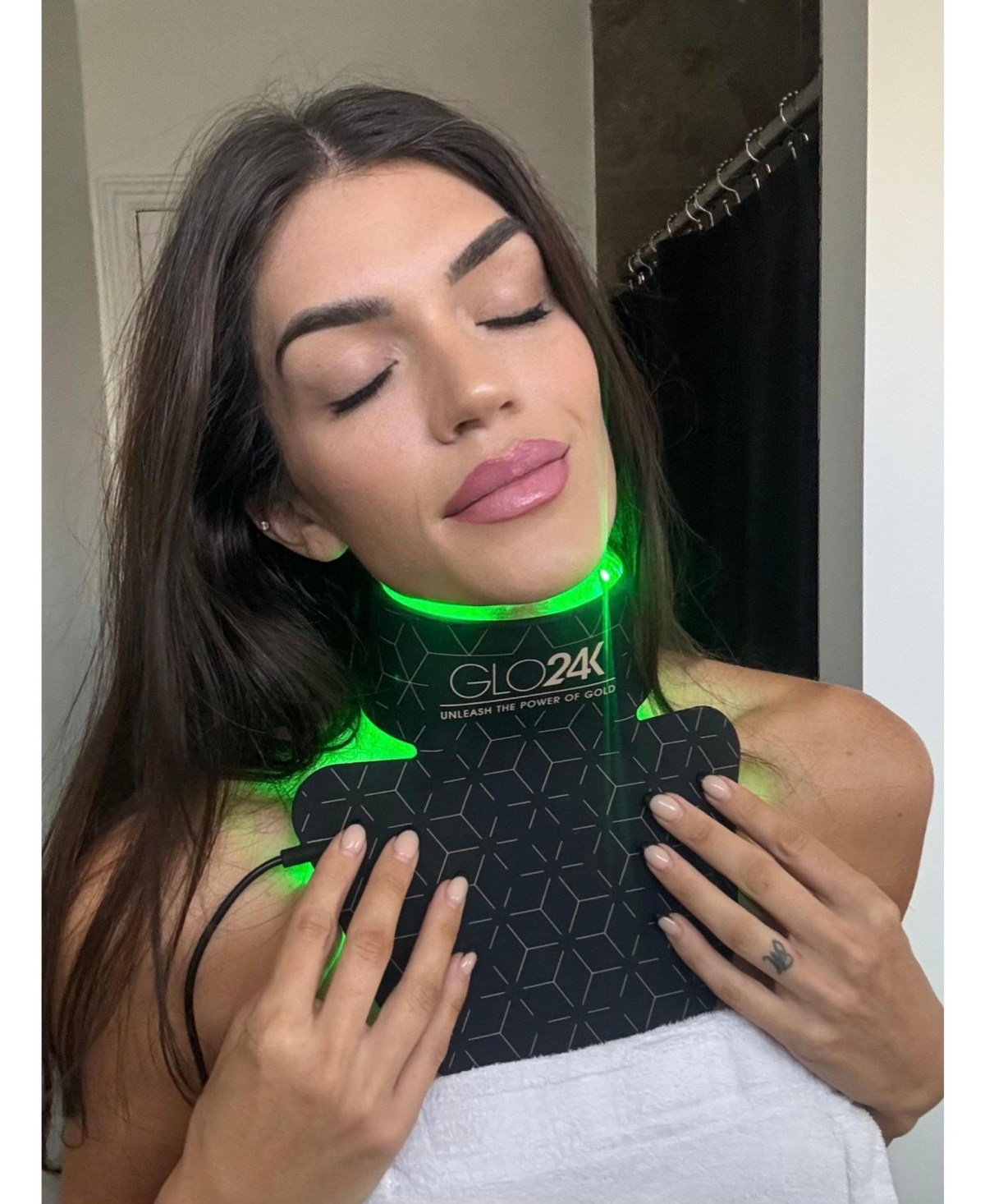 7 Color Led Super Mask for the Neck, Chest & Decollete