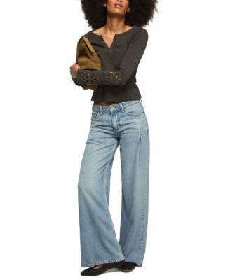 Women's Lace Notch Neck Fitted Top