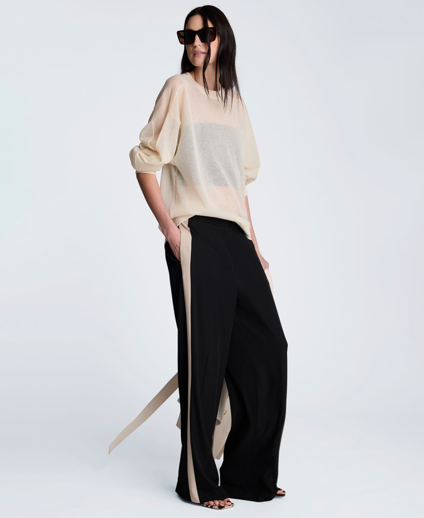 Женский свитер Kenneth Cole Oversized Sheer Crewneck, цвет: Устричный — фото 6