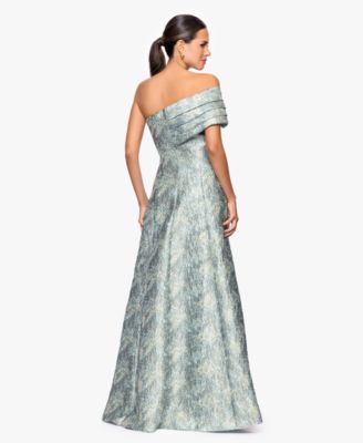 Women's One-Shoulder Gown