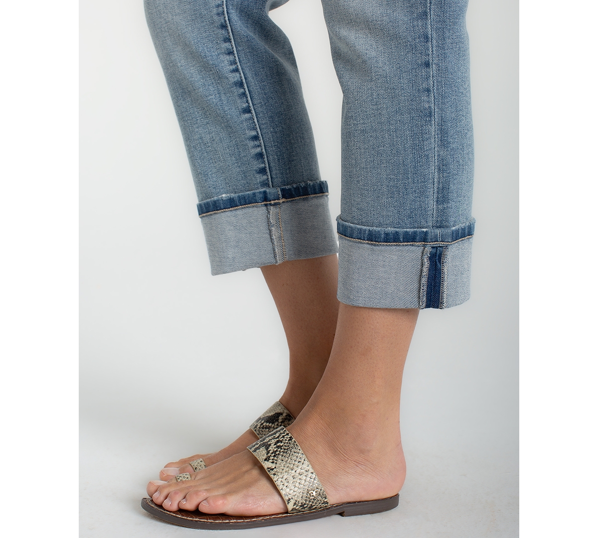 Liverpool Los Angeles Women's Marley Mid Rise Cropped Girlfriend Cuffed Jeans