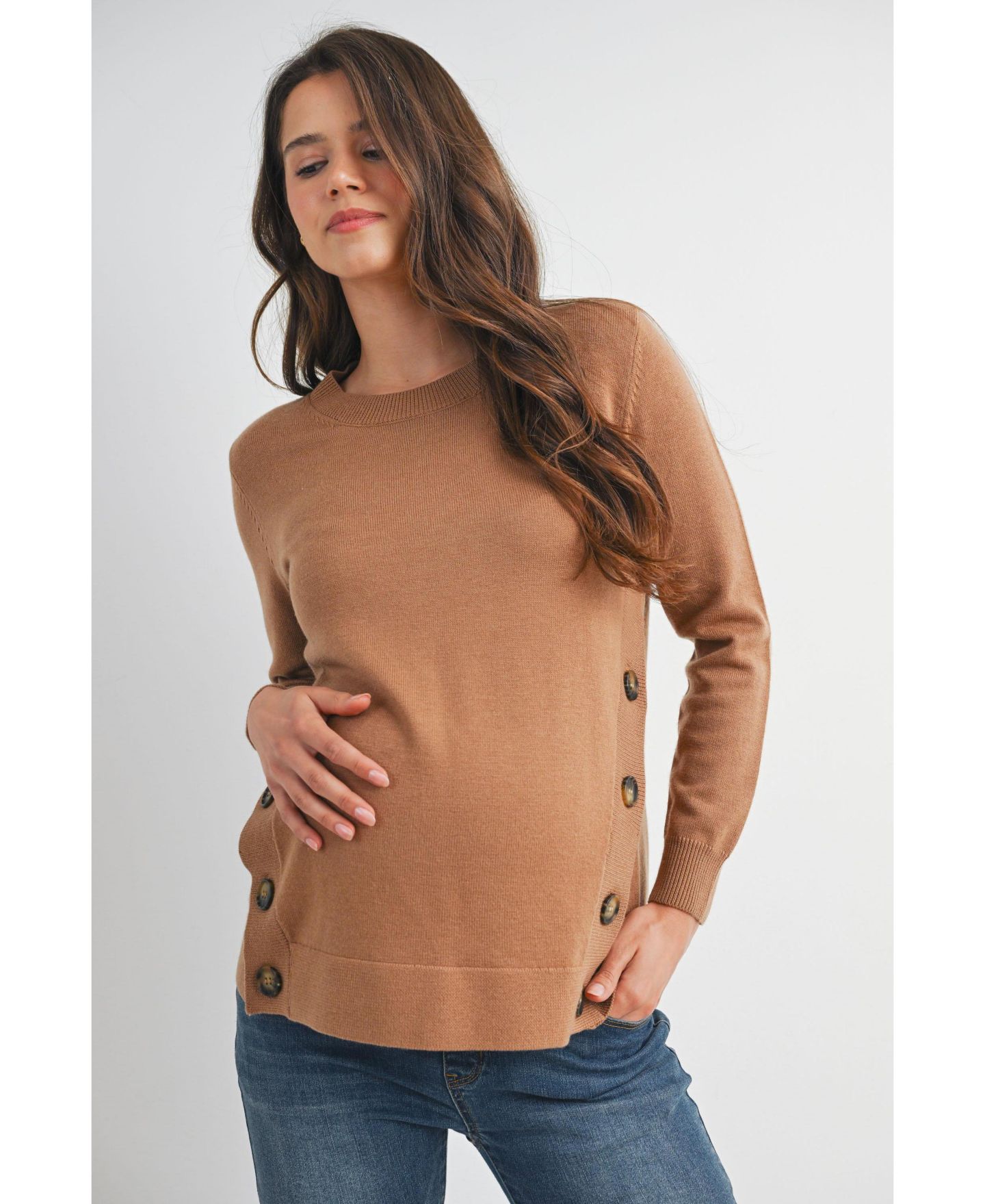 Женский свитер Hello Miz Maternity Crew Neck Side Button Knit Nursing Friendly, цвет: Верблюжий — фото 1