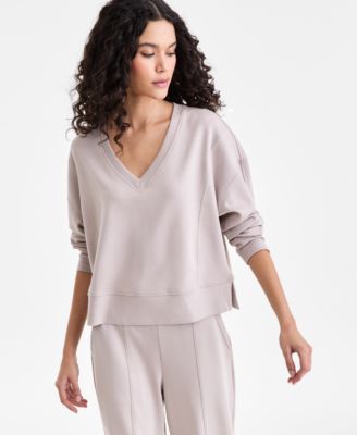 Women's Off-Duty Long Sleeve V-Neck Sweatshirt