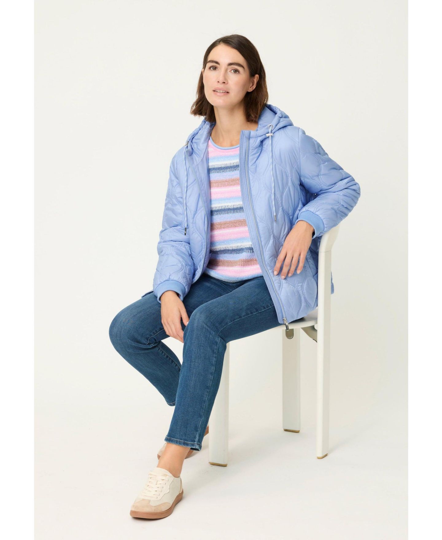 Женская куртка Olsen Quilted Jacket with Hood, цвет: Облачный синий — фото 5
