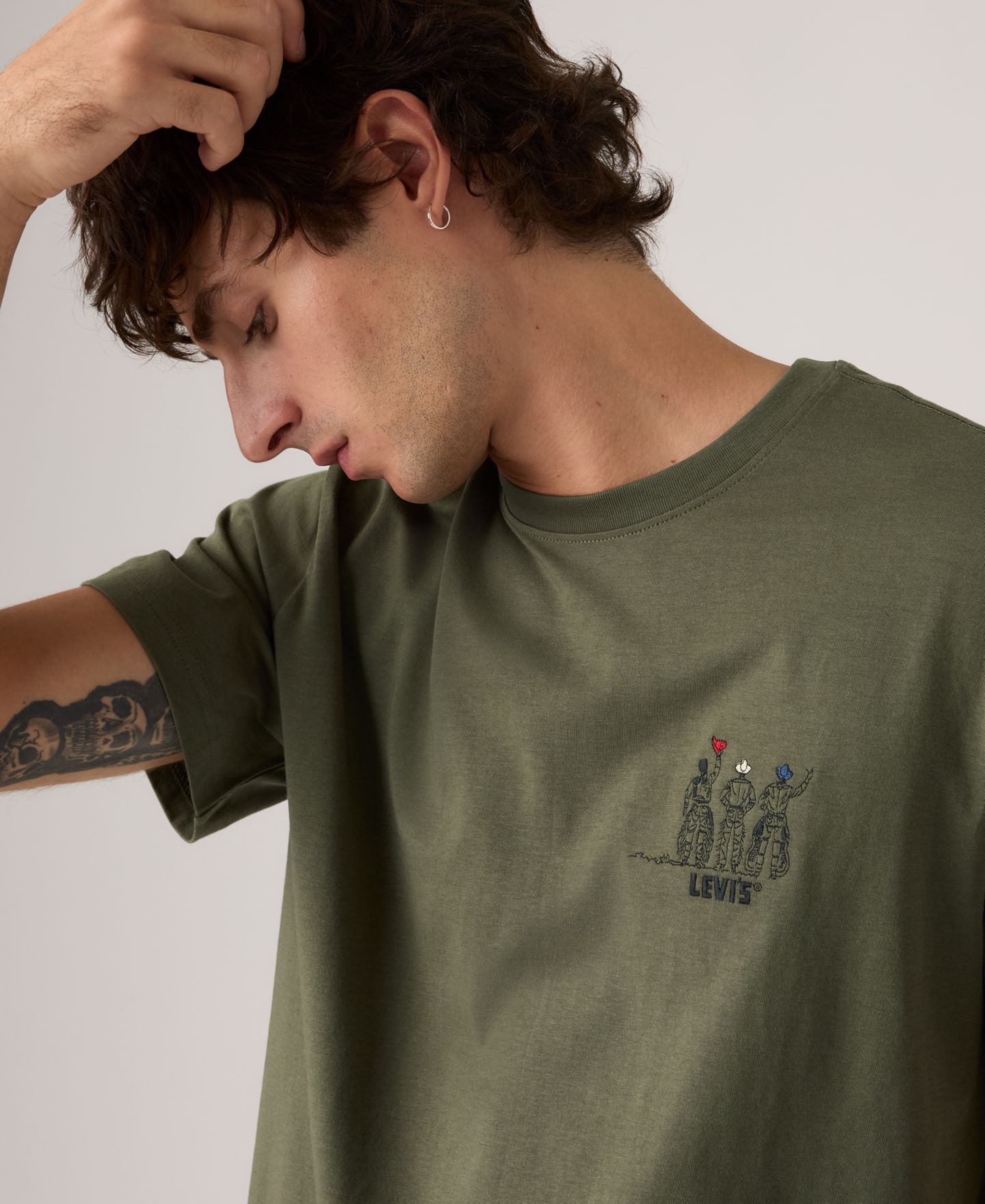 Мужская футболка Levi's Short-Sleeve Crewneck, цвет: Оливковый — фото 3