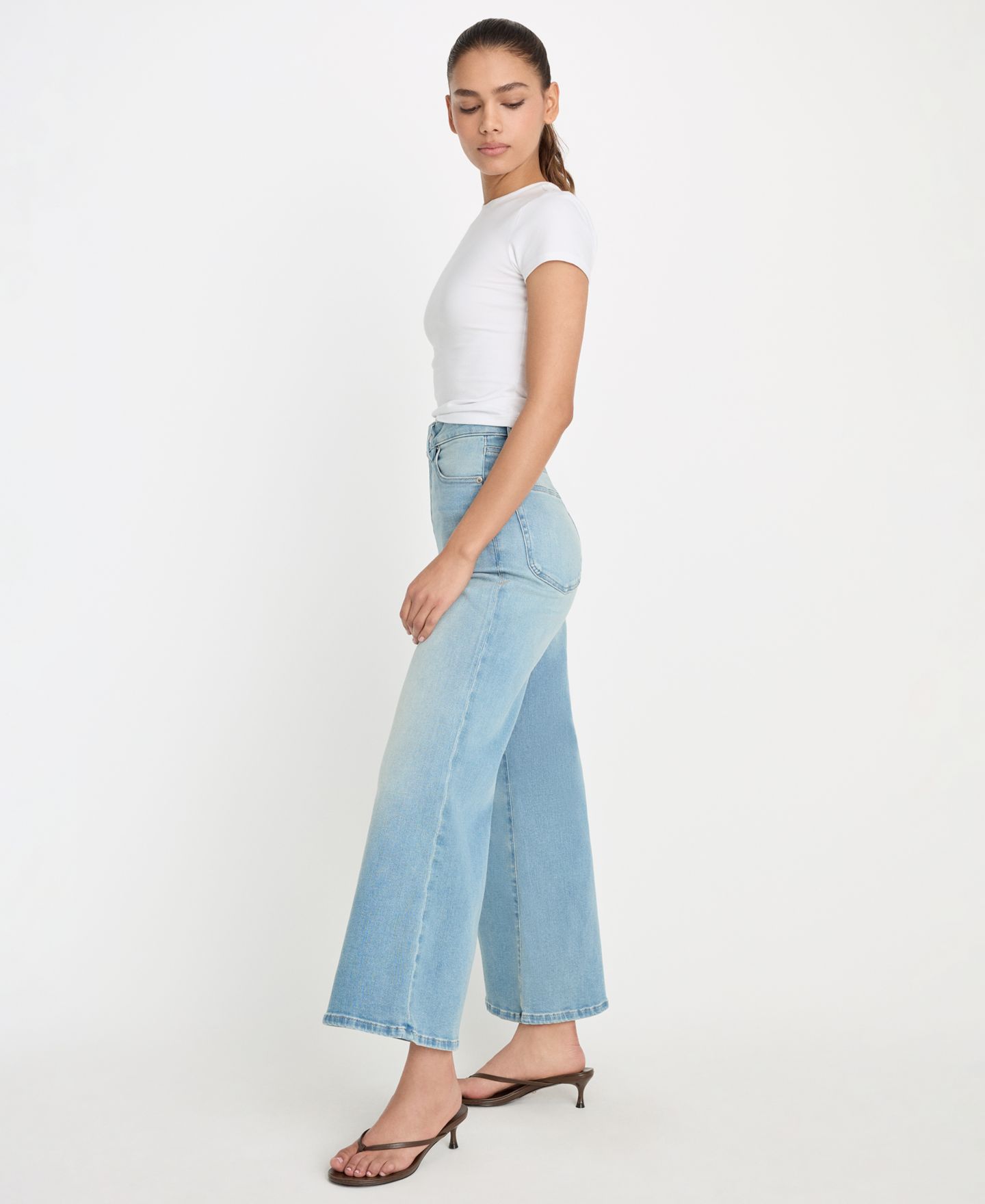 Женские джинсы Good American Soft Tech Good Waist Palazzo Cropped Jeans, цвет: Синий — фото 3