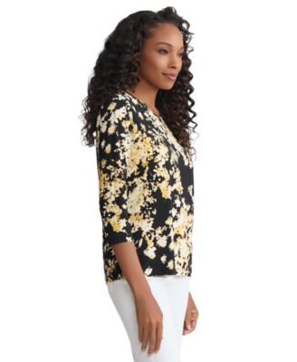 Petite Keyhole Printed Top