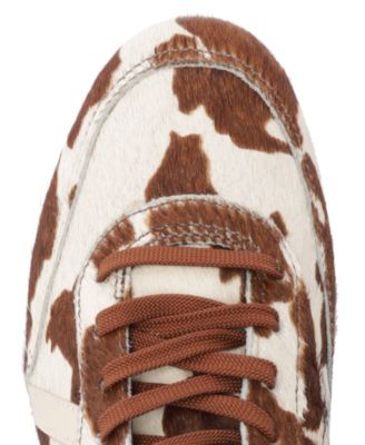 Women's Eight Lace-Up Sneaker