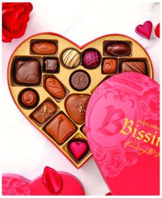 Valentine's Day Signature Heart Gift Box, 19-Pc.