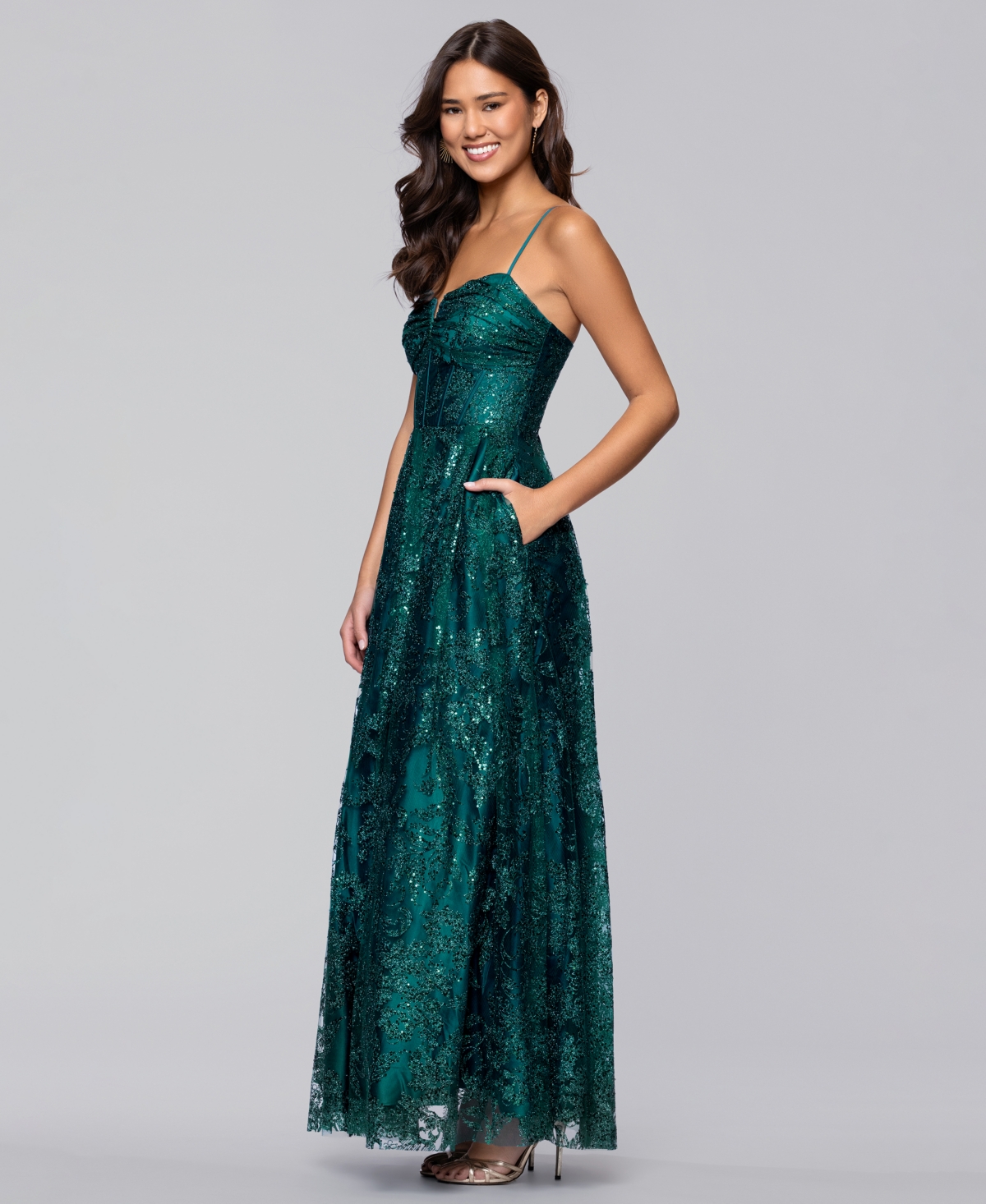 Blondie Nites Juniors' Long Glitter V-Neck Lace-Up Back Ball Gown