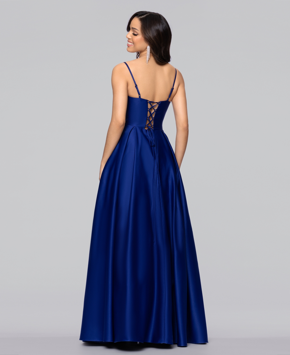 Blondie Nites Juniors' Long Lamour Applique Notch Neck Ball Gown