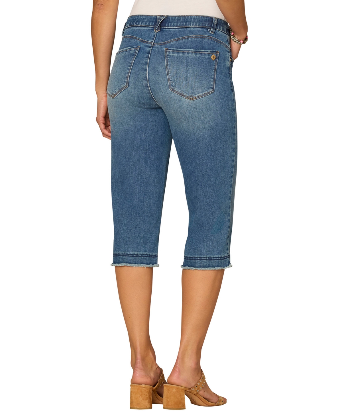 Democracy Petite Mid Rise Skimmer Short Jeans