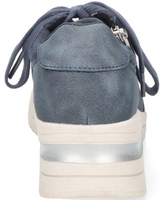 Women's Barrie Round Toe Sneakers
