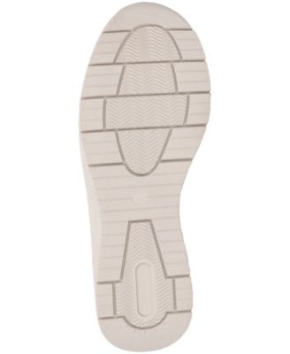 Women's Barrie Round Toe Sneakers