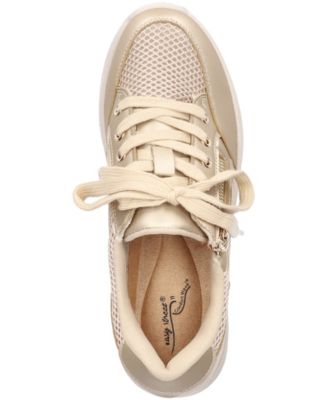 Women's Barrie Round Toe Sneakers