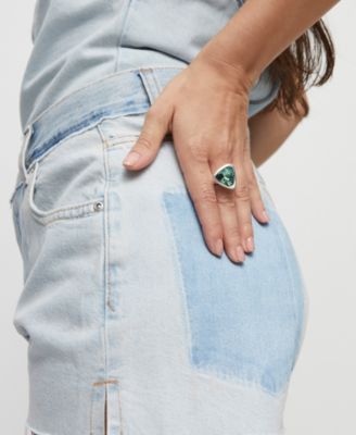 Triangular-Shaped Ring Silver-Plated with Green Crystal