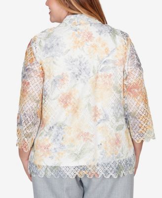 Plus Size Al Fresco Lace Floral Two In One Top with Necklace