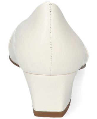 Lyanna Women's Block Heel Pumps