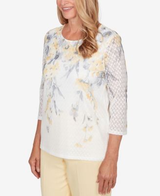 Petite Al Fresco Textured Floral Crew Neck Top