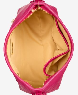 Pebble Soft Medium Shoulder Bag