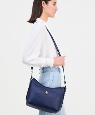 Pebble Soft Medium Shoulder Bag
