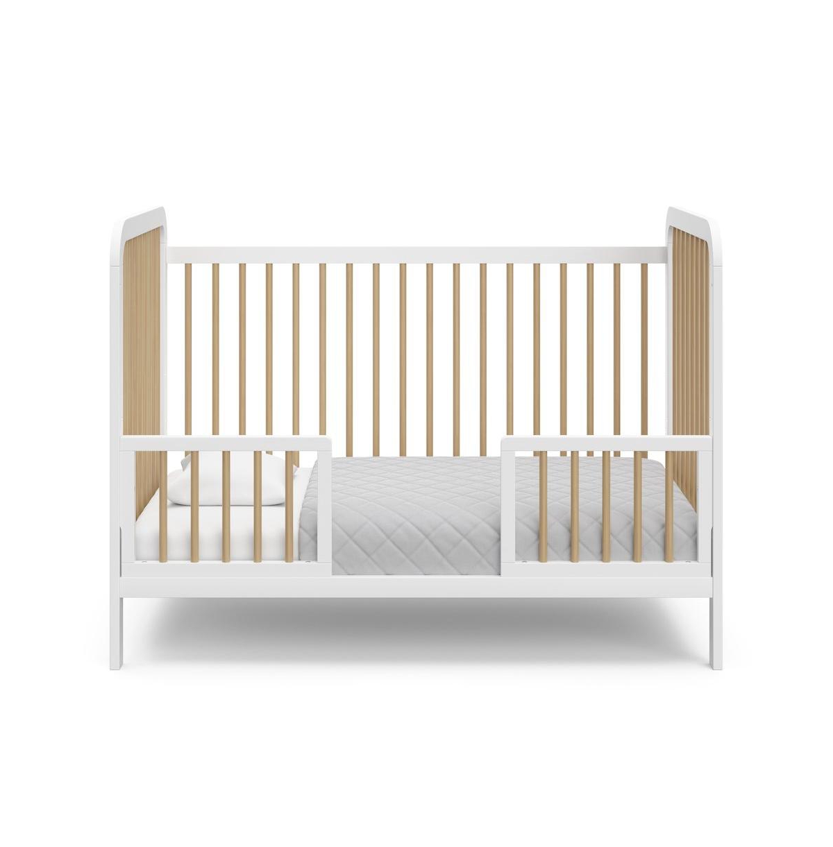 Storkcraft Pasadena 3-in-1 Convertible Crib