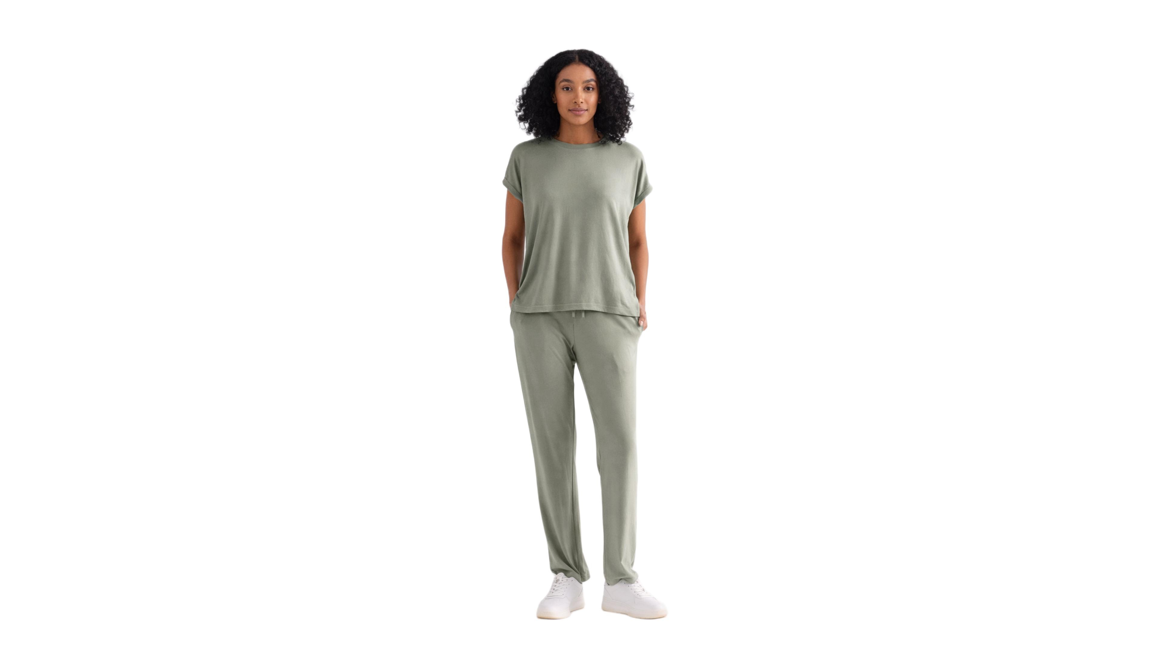 Reistor Women's Relaxed Tee Set Olive