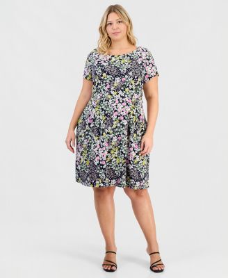Plus Size Printed Pintuck Short-Sleeve Dress