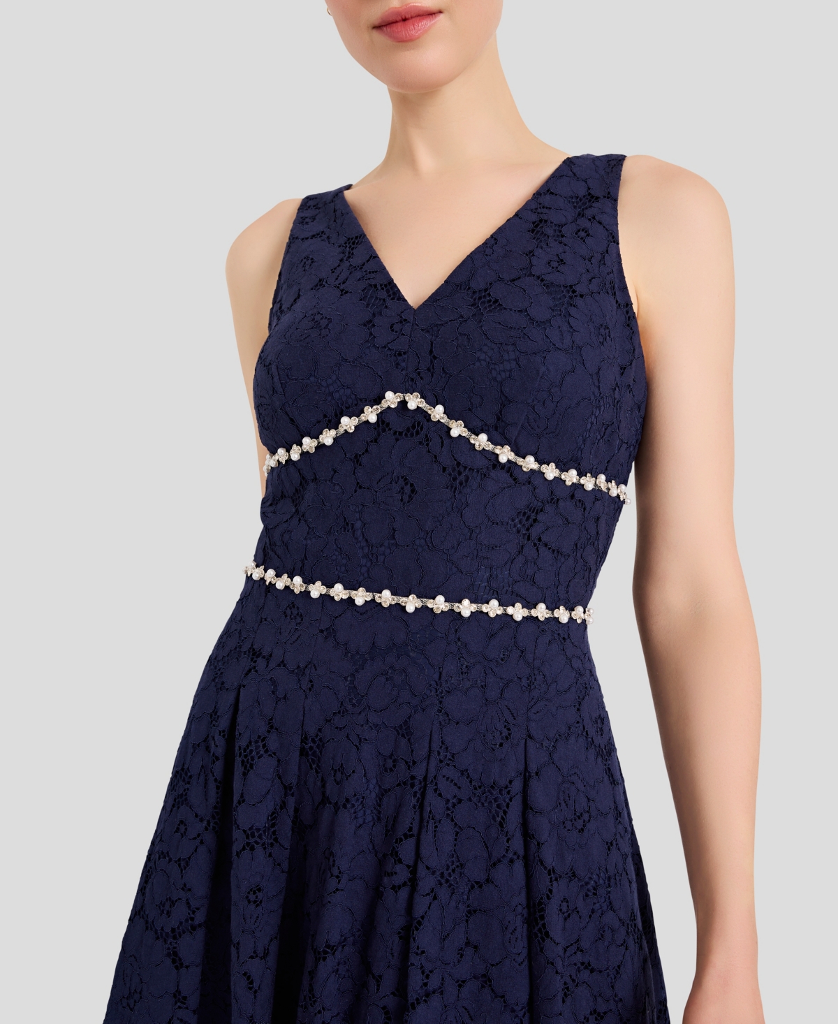 Tahari Asl Women's V-Neck Lace Tea Length Ball Gown