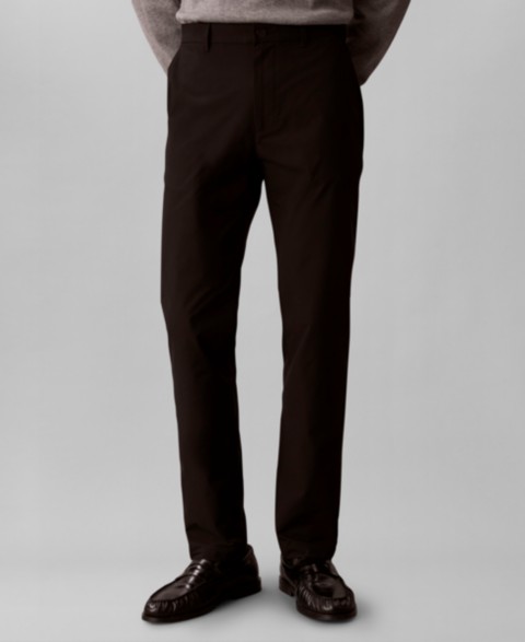 Мужские брюки Calvin Klein Men's Slim-Fit Tech Stretch Pants