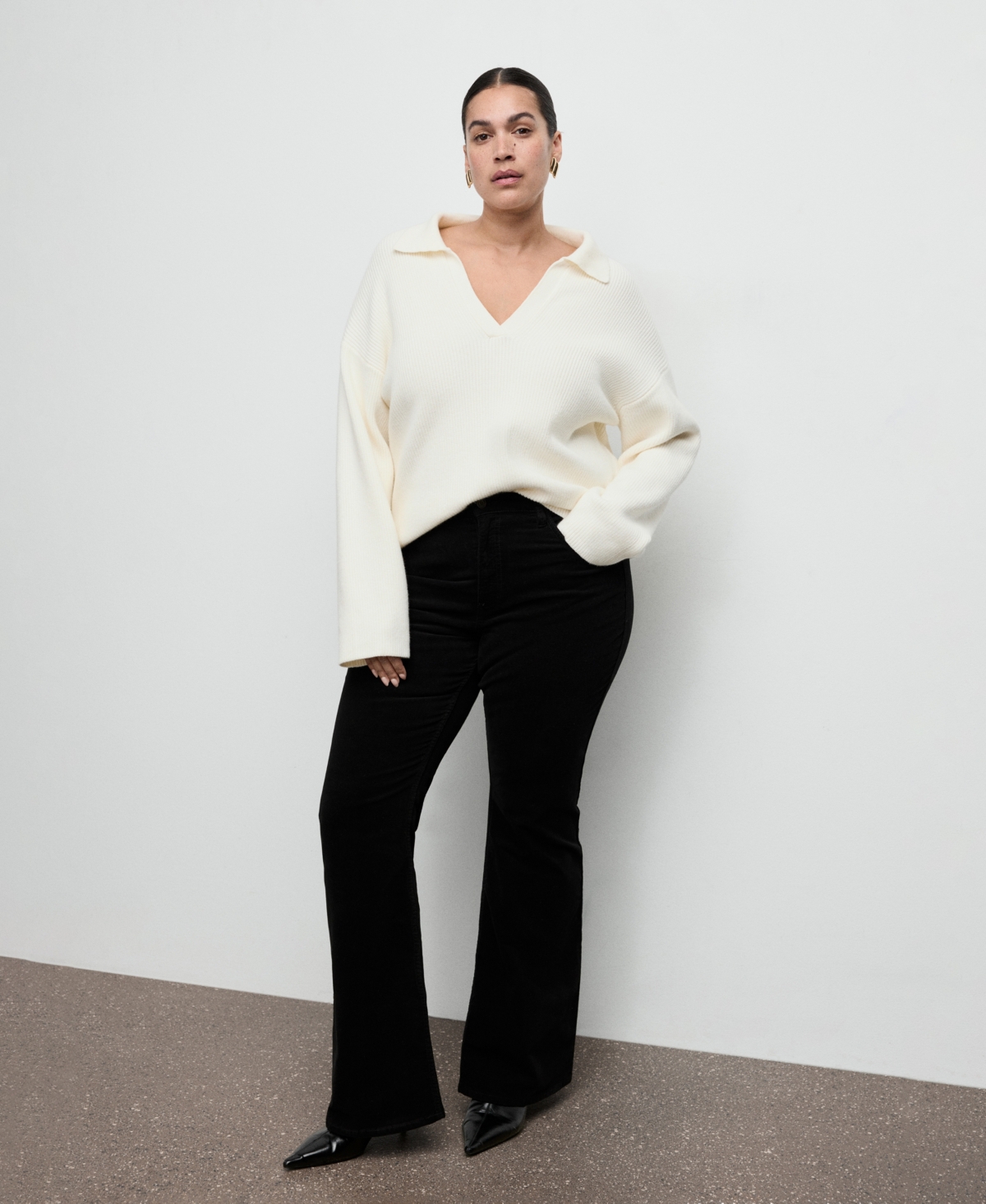 Mango Women's Velvet Flared Jeans