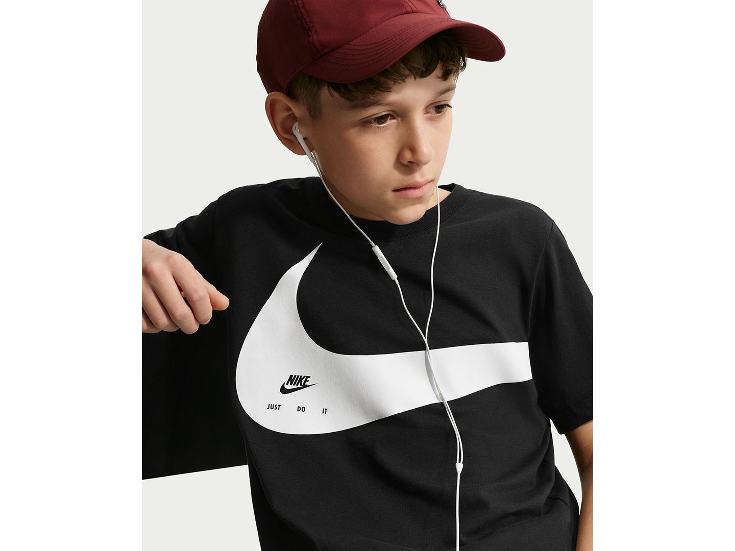 Детский свитшот Nike Sportswear Club Energy с круглым вырезом для мальчиков 8-20, цвет: Чёрный — фото 2