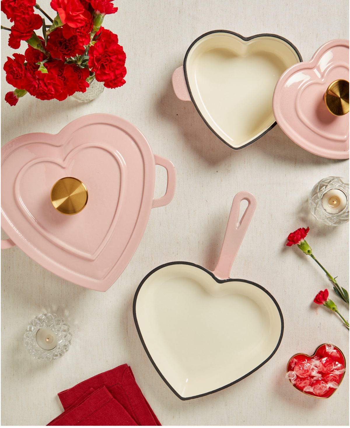 Smith and Clark Ironworks 1-Quart Enameled Cast Iron Heart-Shaped Dutch Oven