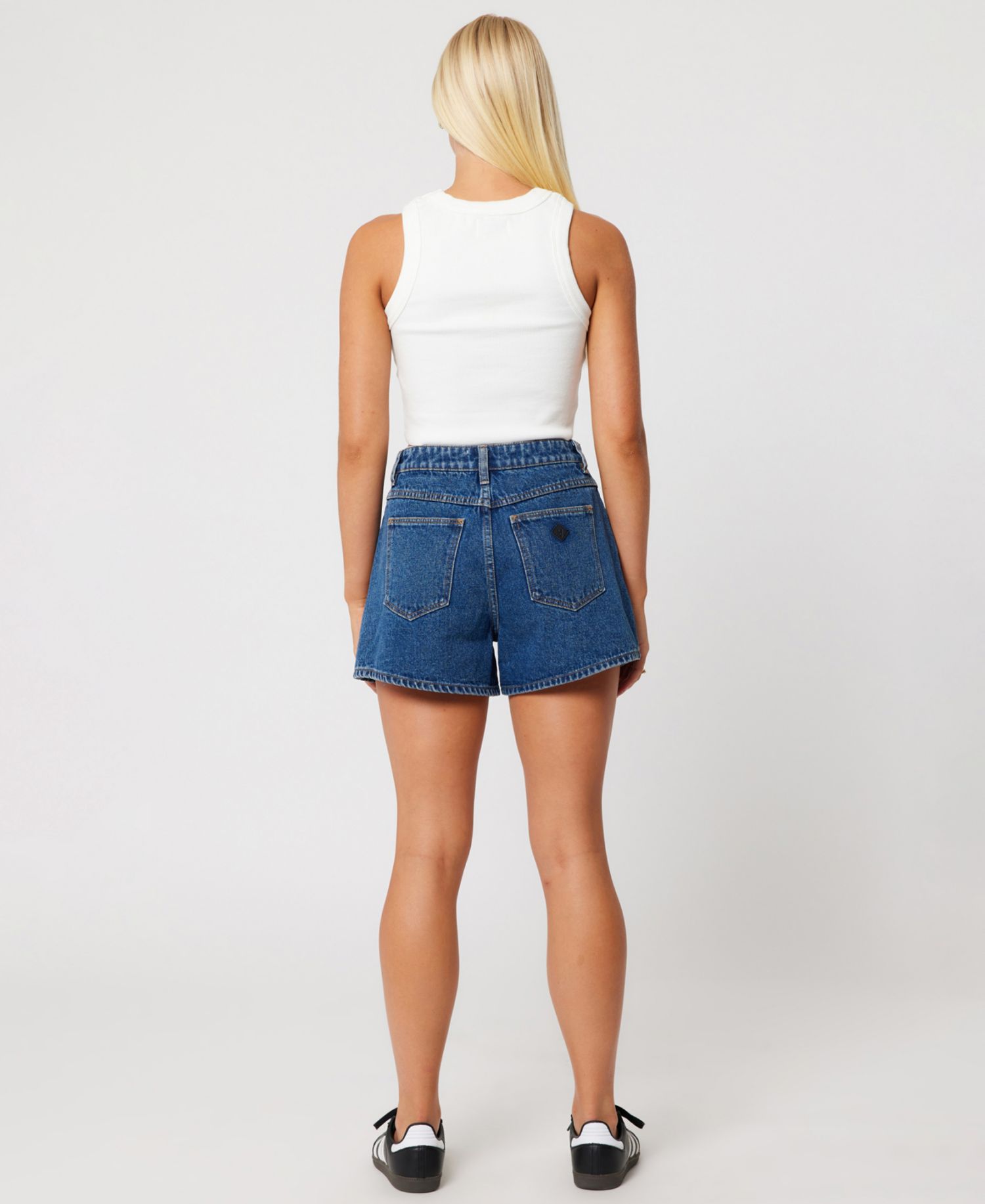 Women's Venice Bella Mid-Rise Denim Shorts