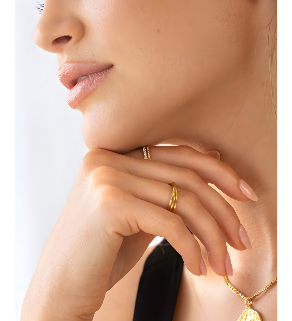 Mint & Lily Dainty Interlocking Fidget Ring