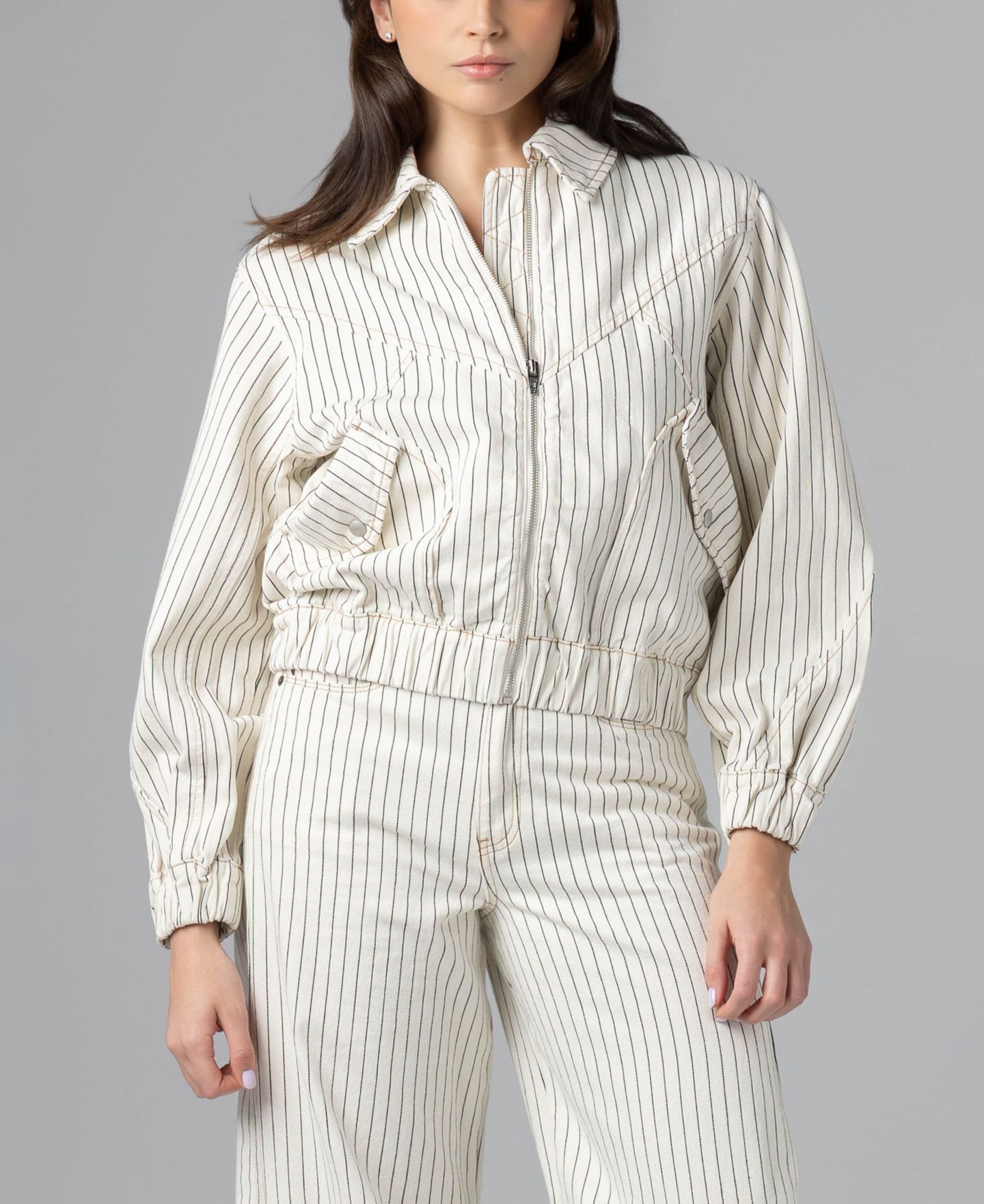 Женская куртка Blank NYC Rail Road Stripe Collared Bomber, цвет: Молочный — фото 3