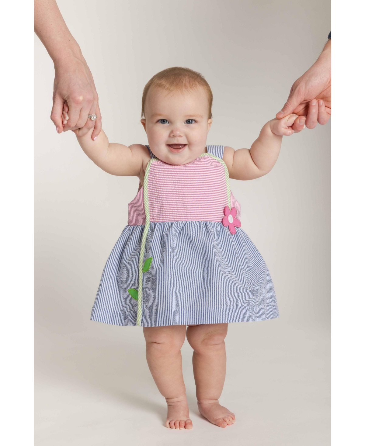 Florence Eiseman Little Girls Seersucker Dress With Flower