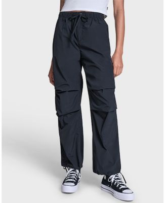 Women's Loose-Fit Tech Pants