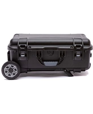 R 935 Waterproof Hard Case Pro Photo Kit with Heavy-Duty Wheels