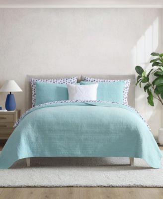 Seashore Stitch Cotton Reversible 3-Pc. Quilt Set, Full/Queen image
