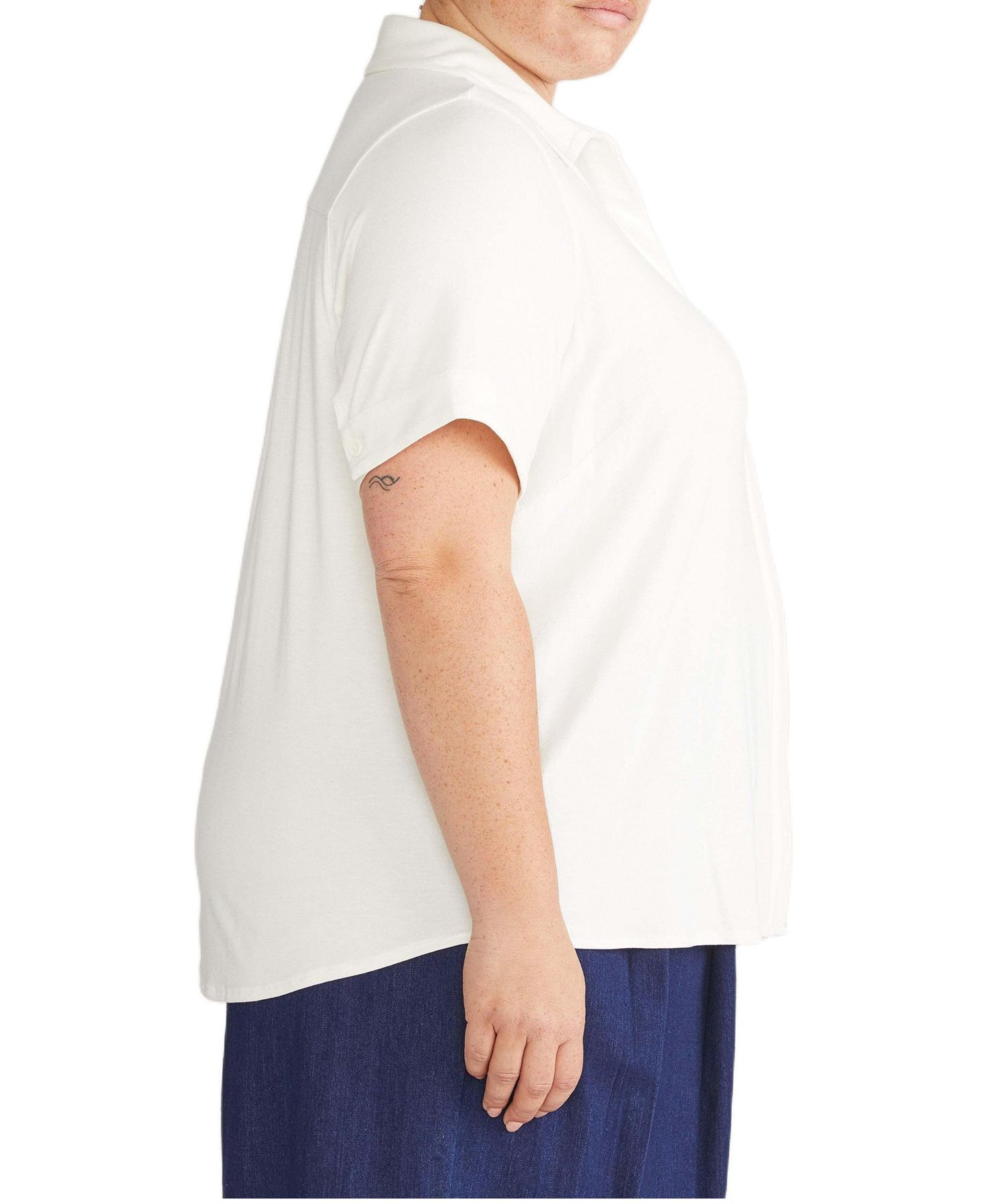 Женская рубашка Universal Standard Plus Size Chelsea Liquid Jersey Short Sleeve, цвет: Белый — фото 1