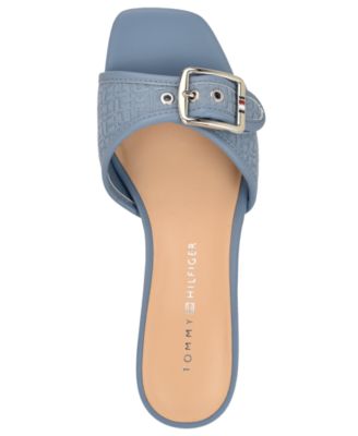 Women's Camhila Buckle Strap Kitten Heel Sandals