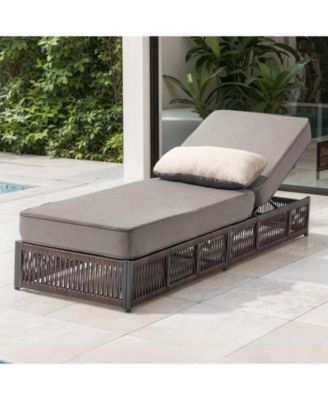 Brown 1-Piece Wicker Chaise Lounge with 5 In. Thick Olefin Cushions Patio Lounge Chair for Sunroom, Balcony