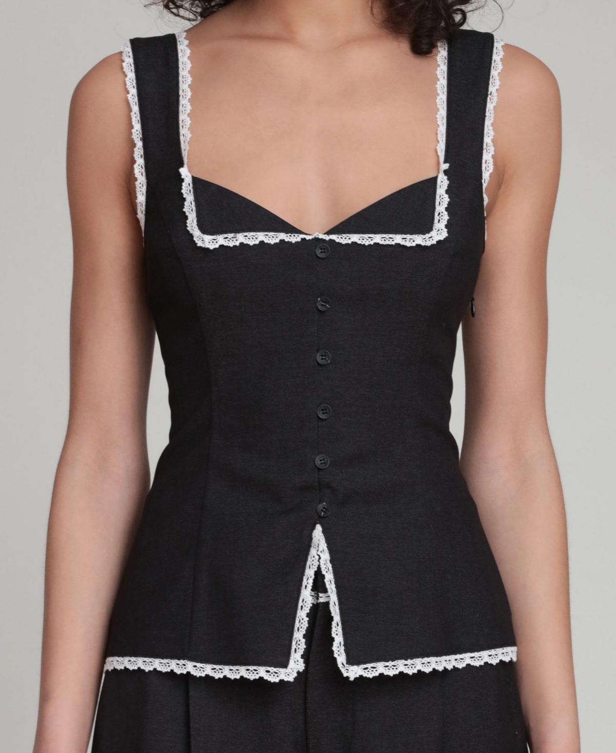 Avec Les Filles Women's Portrait Sweetheart Neck Adjustable Top