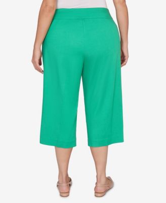 Plus Size Resort Living Smooth Waist Easy Pull- On Capri Pants
