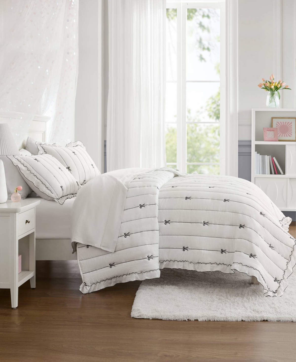 Intelligent Design Liv Microfiber Down Alternative 3-Pc. Quilt Set, Full/Queen