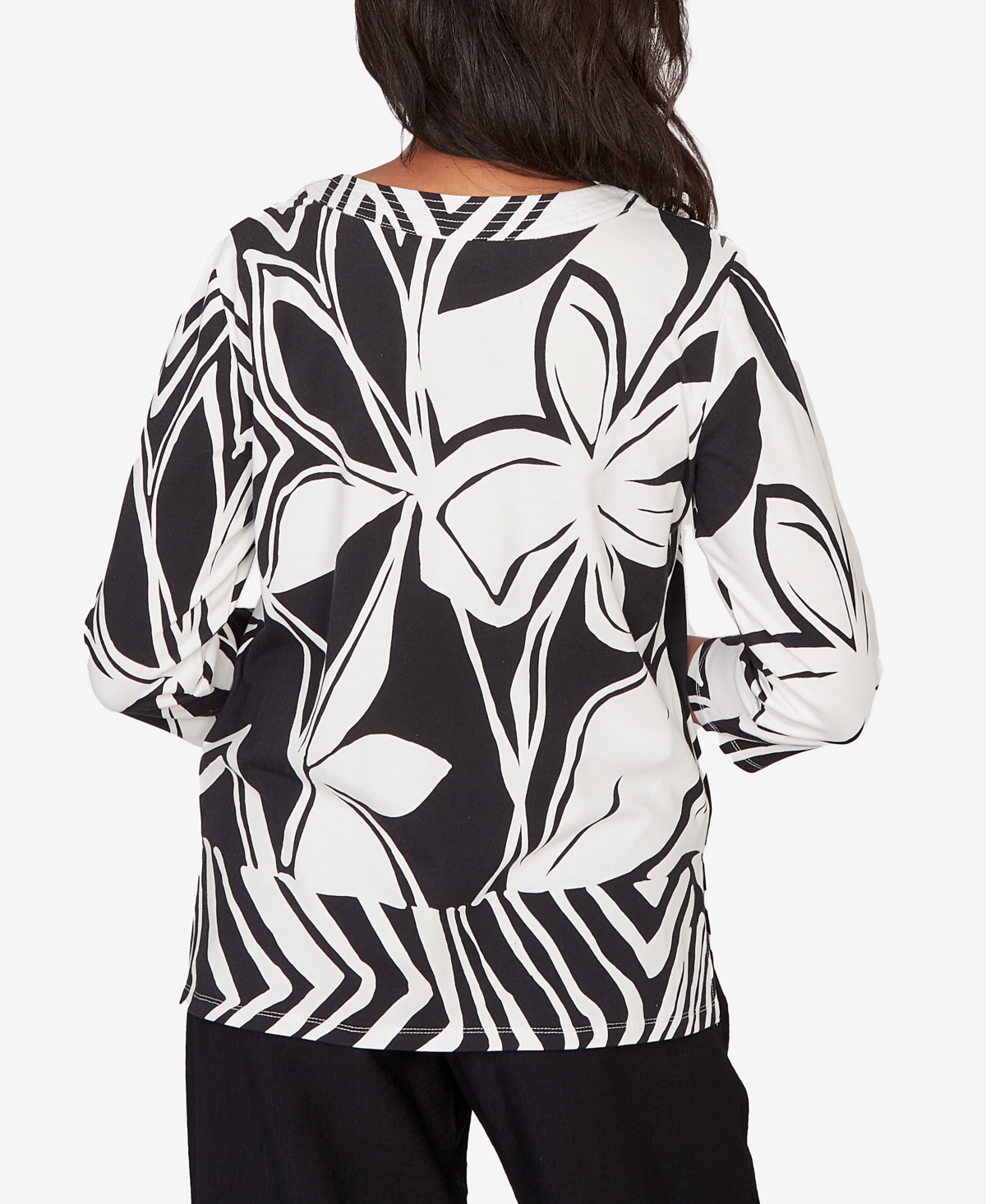 Alfred Dunner Petite Crowd Pleaser Dramatic Abstract Floral Split Neck Top