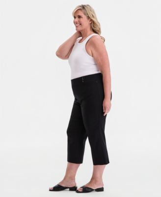 Plus Size Tummy Control Pull-On Capri Pants